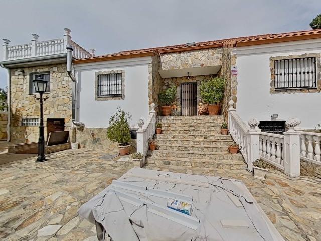 Casa en venta en La Castellana y El Pilar, Cadalso De Los Vidrios