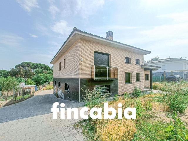 Casa en venta en Caldes De Malavella, Urbanització del Llac del Cigne Casa en venta en Caldes De Malavella, Urbanització del Llac del Cigne