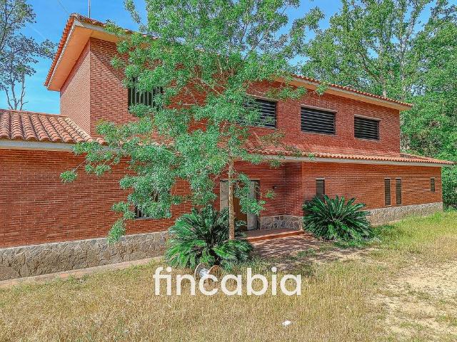 Villa en venta en Caldes De Malavella