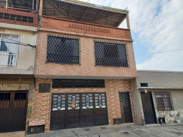 Casa en venta en Bretaña, Cali