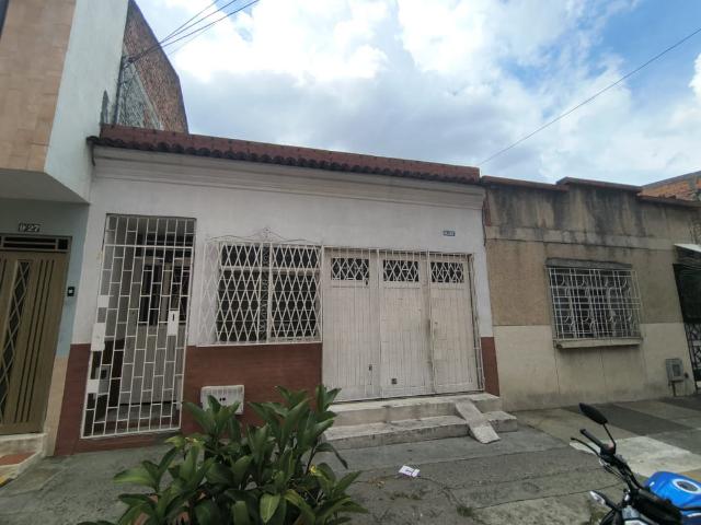 Casa en venta en Bretaña, Cali
