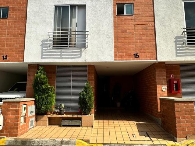 Casa en venta en Rivera del Valle, Cali
