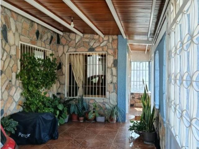 Casa en venta en Calicanto, Maracay