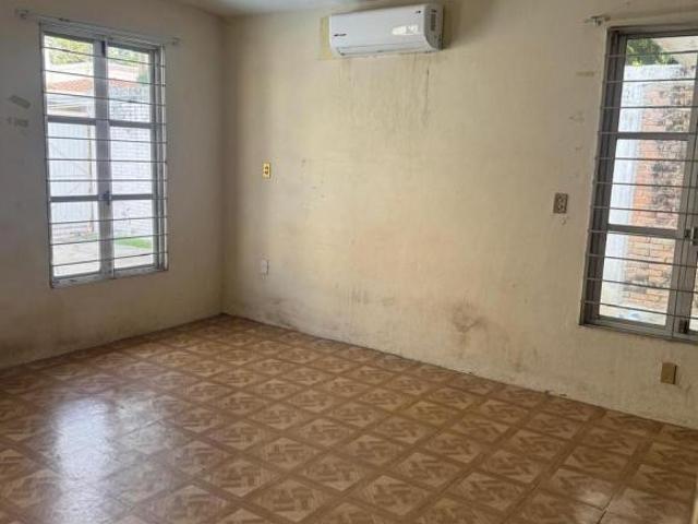 CASA EN VENTA EN CALLE 2 DE ENERO, 924, COL CAZONES, POZA RICA, VERACRUZ
