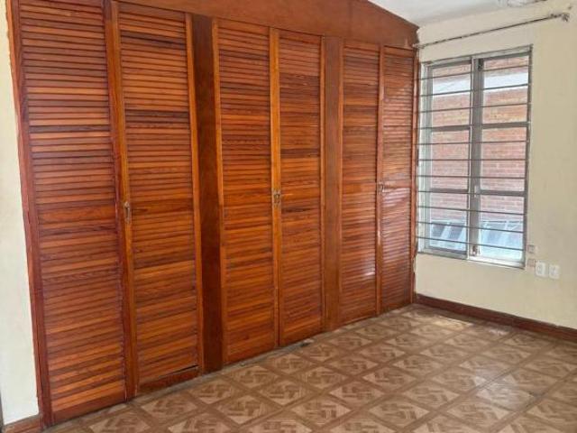 CASA EN VENTA EN CALLE 2 DE ENERO, 924, COL CAZONES, POZA RICA, VERACRUZ