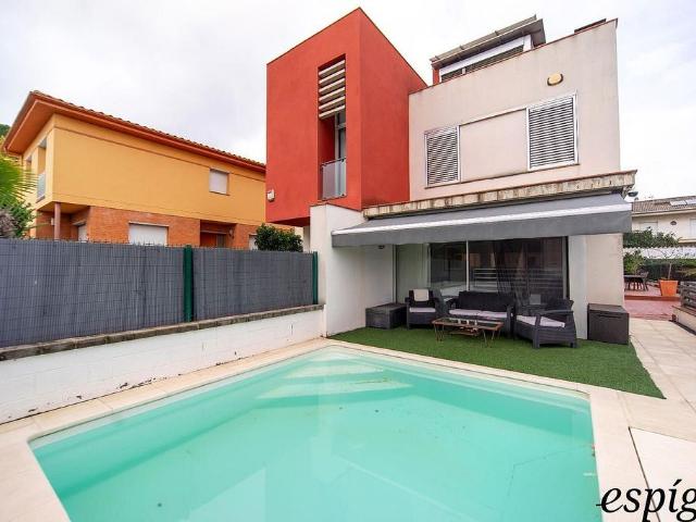 Villa en venta en Banyoles, Banyoles