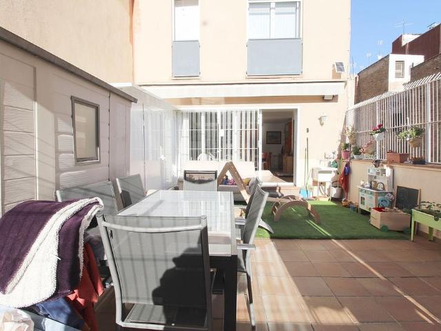 Chalet en venta en Districte II, Barcelonès