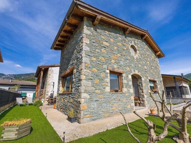 Casa en venta en La Vall D'en Bas, Veïnat del Carrer