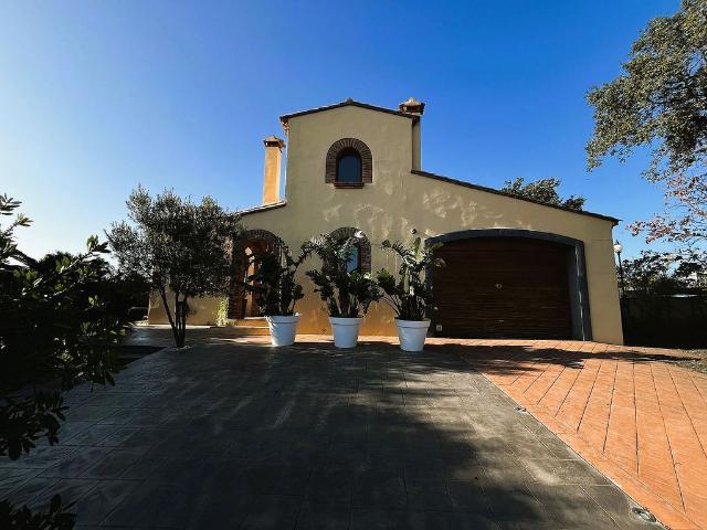 Chalet en venta en Urbanització Golf Peralada, Alt Empordà