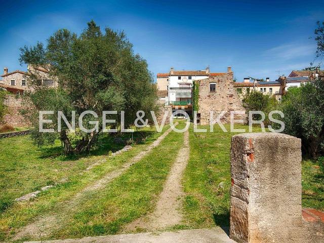 Casa en venta en Darnius, Girona
