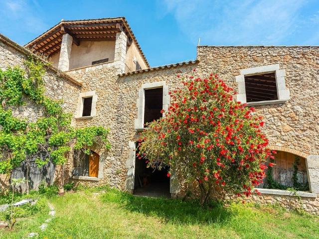 Villa en venta en Bellcaire D'empordà