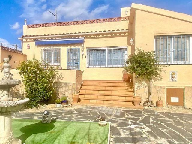 Casa en venta en el Mas Boscà, Alt Empordà