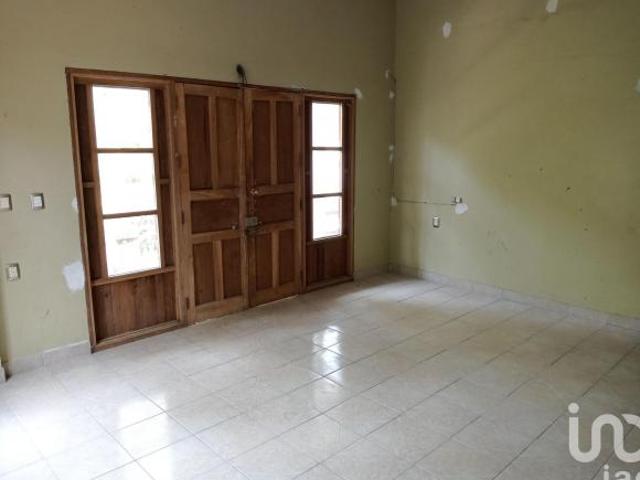 Casa en venta en calle Vicente Guerrero, Centro de Catemaco, Veracruz
