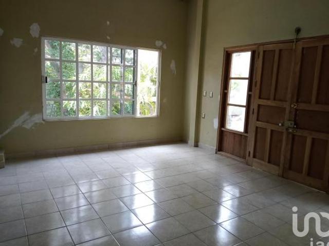 Casa en venta en calle Vicente Guerrero, Centro de Catemaco, Veracruz