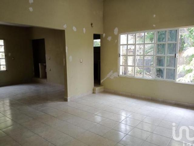 Casa en venta en calle Vicente Guerrero, Centro de Catemaco, Veracruz