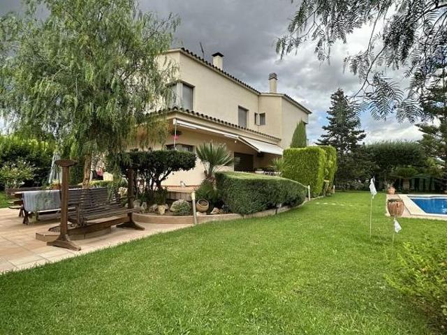 Villa en venta en Avinyonet De Puigventós, Mas Pau
