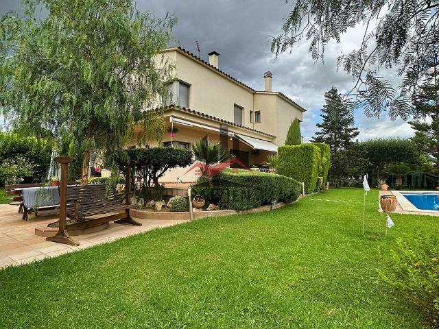 Chalet en venta en Mas Pau, Alt Empordà