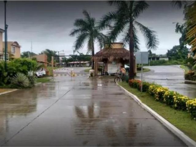Venta de Casa Barata en Fracc. Joyas de Ixtapa, Zihuatanejo