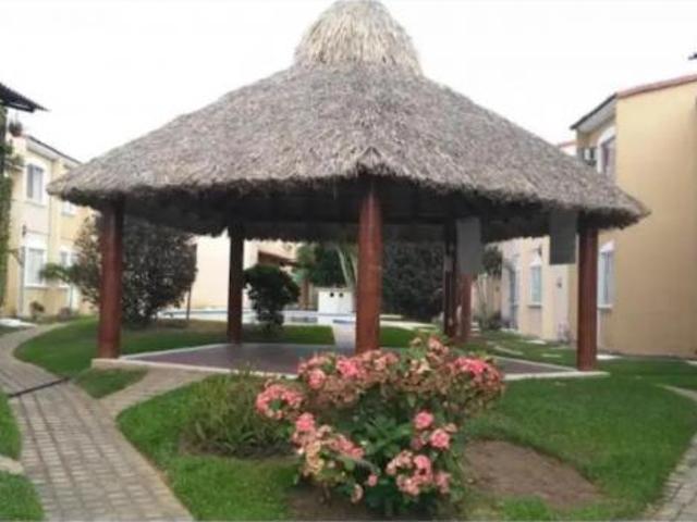 Venta de Casa Barata en Fracc. Joyas de Ixtapa, Zihuatanejo