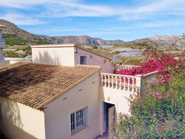 Casa en venta en Callosa D'en Sarrià