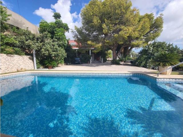 Casa en venta en Callosa D'en Sarrià