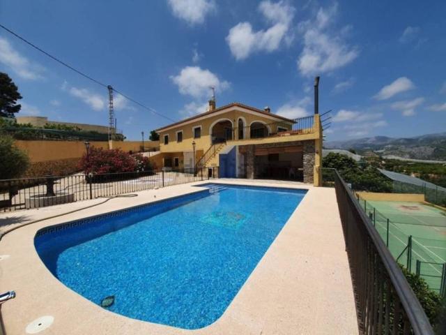 Casa en venta en Callosa D'en Sarrià