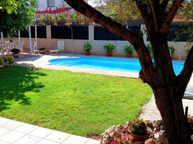 Casa en venta en Camarena