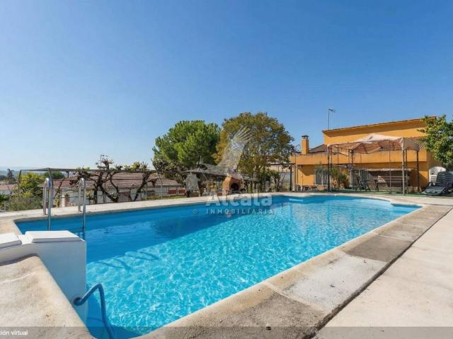 Casa en venta en Camarma De Esteruelas, Madrid