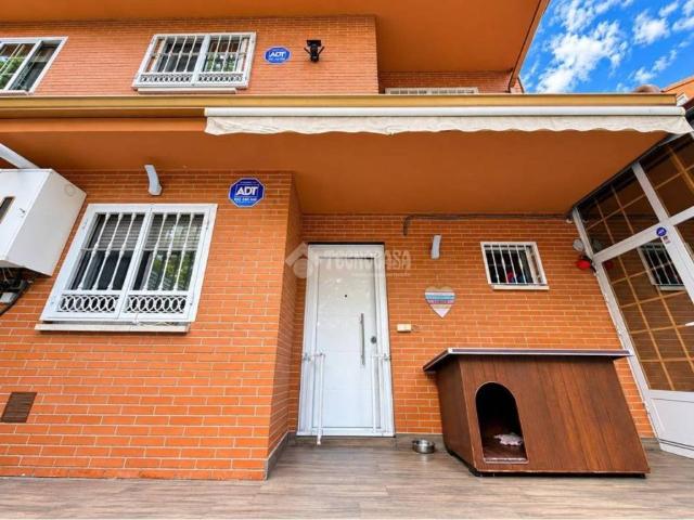 Casa en venta en Camarma De Esteruelas, Madrid