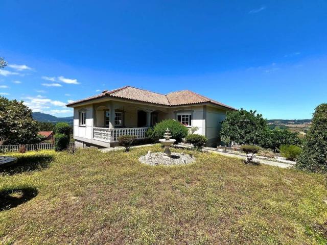 Casa en venta en A Coruña, Galicia