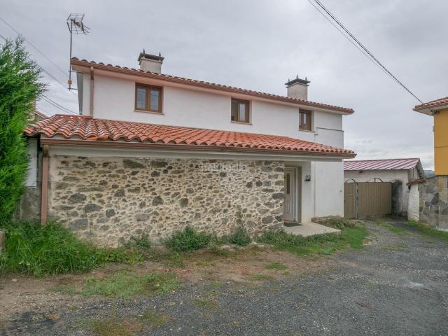 Casa en venta en A Barreira, A Coruña