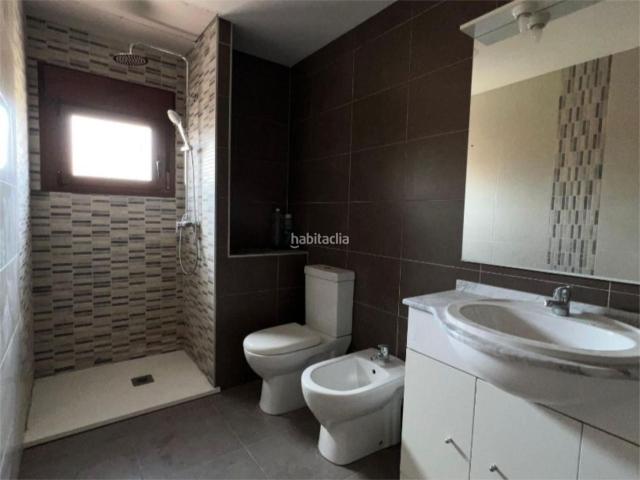 Casa en venta en Allueva, Aragón