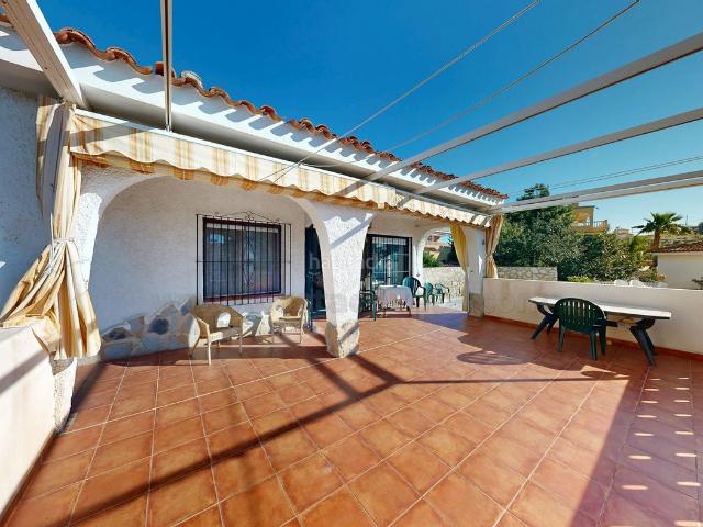 Casa en venta en Urbanització L'Almadrava, l'Alacantí