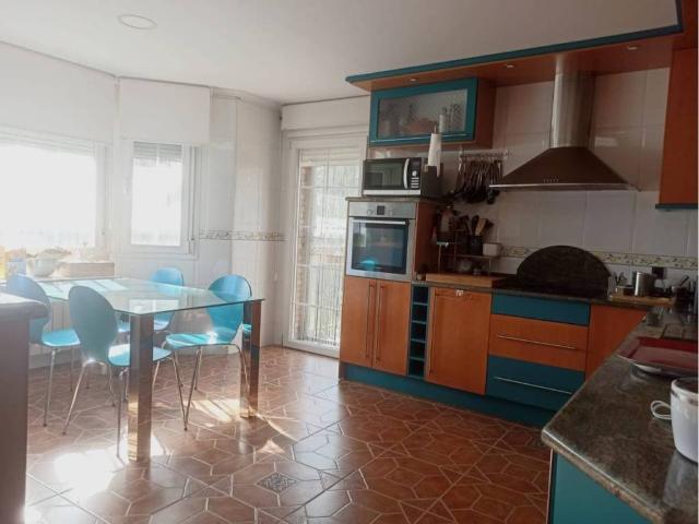 Casa en venta en Campo Real, Madrid