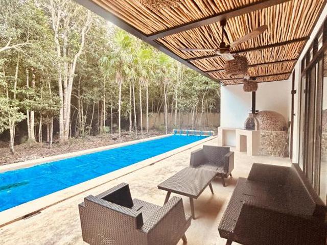 CASA EN VENTA EN CANCÚN DENTRO DE RESIDENCIAL ECOLÓGICO