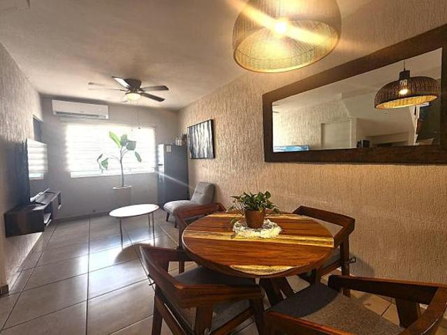 Casa en Venta en Cancun en Jardines del Sur Mod Flamboyan con Amenidades