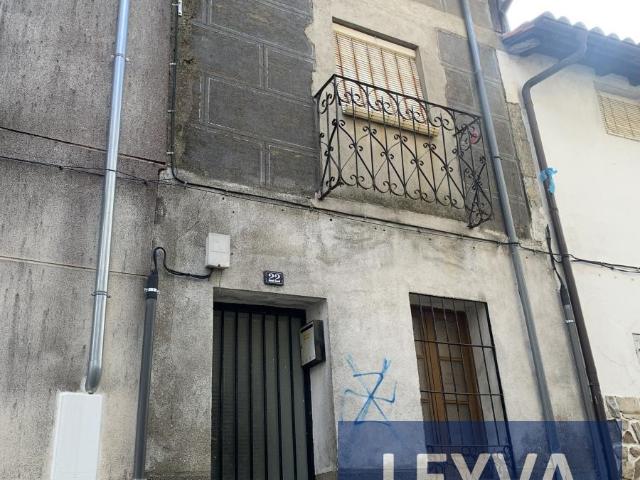 Casa en venta en Candeleda