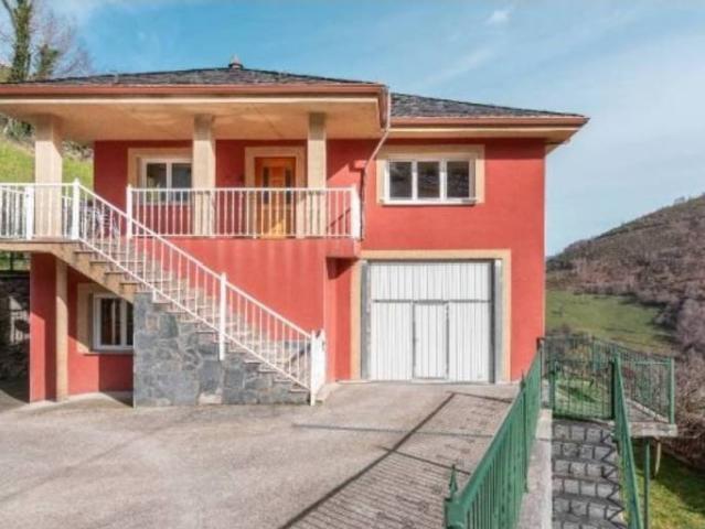Casa en venta en Cangas Del Narcea, Asturias