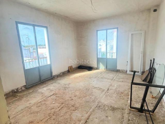 Casa en venta en Cantillana, Andalucía