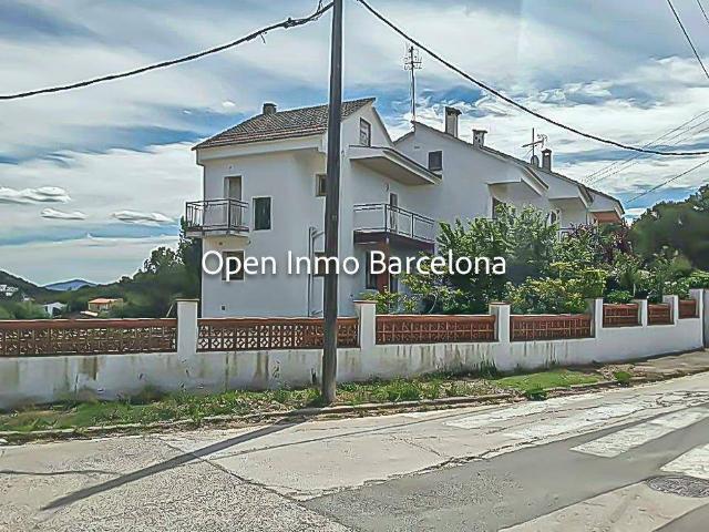 Casa en venta en Canyelles