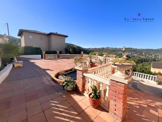 Casa en venta en Canyelles