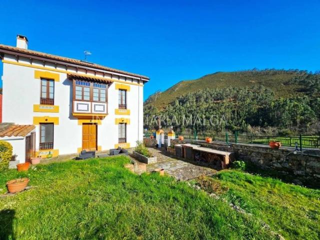 Casa en venta en Caravia, Pumarín