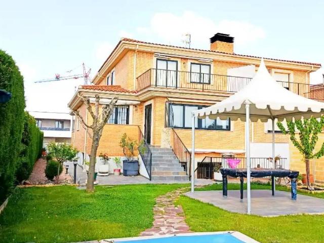 Casa en venta en Carbajosa De La Sagrada, Castilla y León