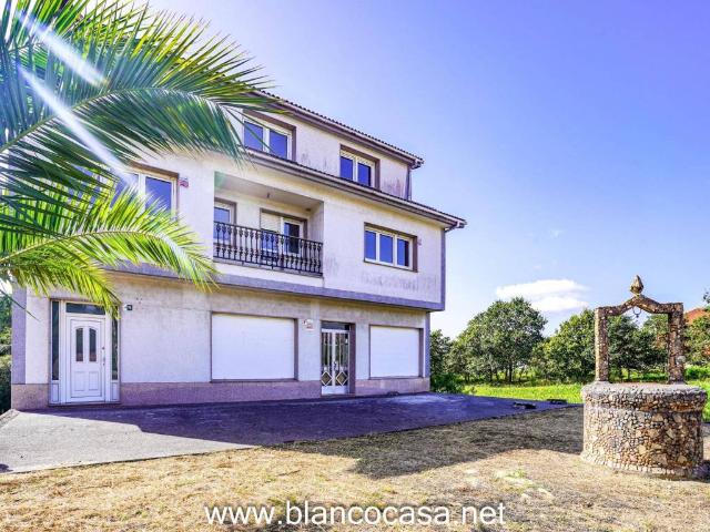 Casa en venta en Bergantiños, Galicia