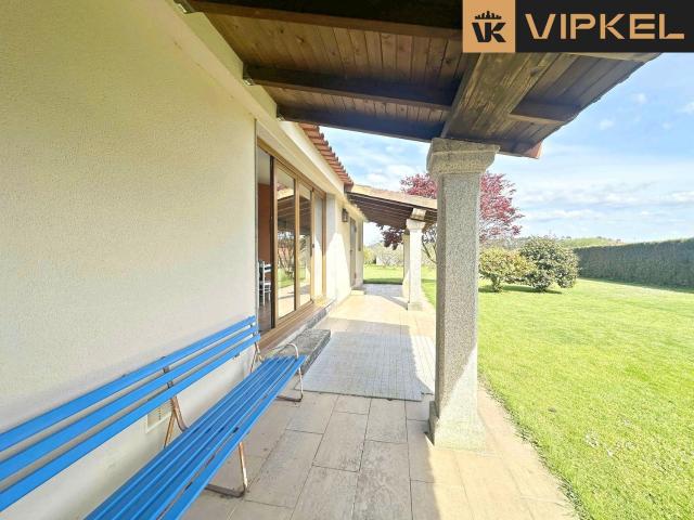 Casa en venta en Goiáns, Bergantiños