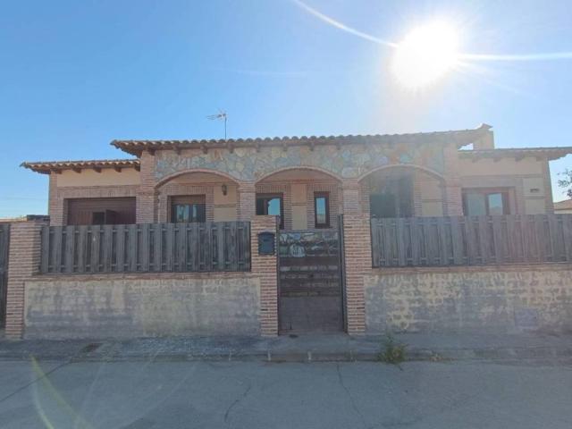 Casa en venta en Cardiel De Los Montes, Castilla-La Mancha