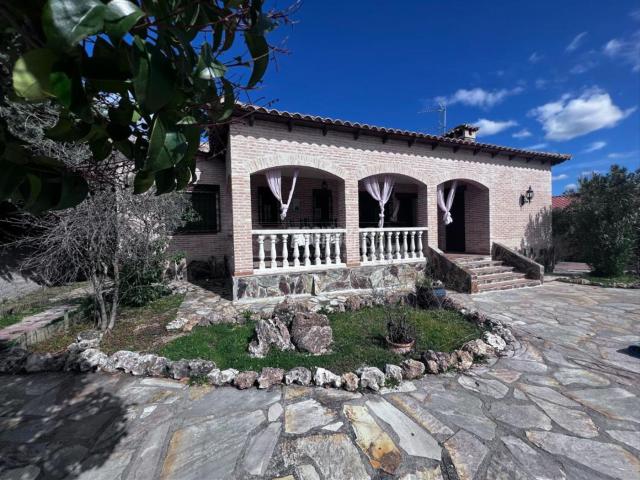 Casa en venta en Cardiel De Los Montes