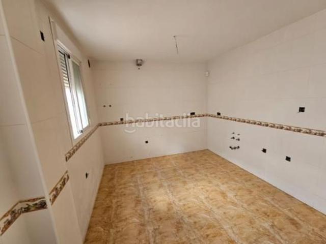 Casa en venta en La Carlota, Andalucía