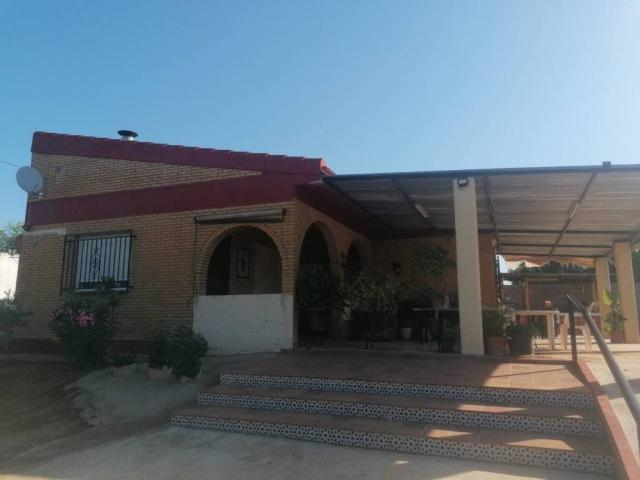 Casa en venta en Carmona, Andalucía