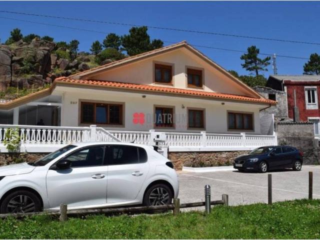 Casa en venta en Muros, Galicia